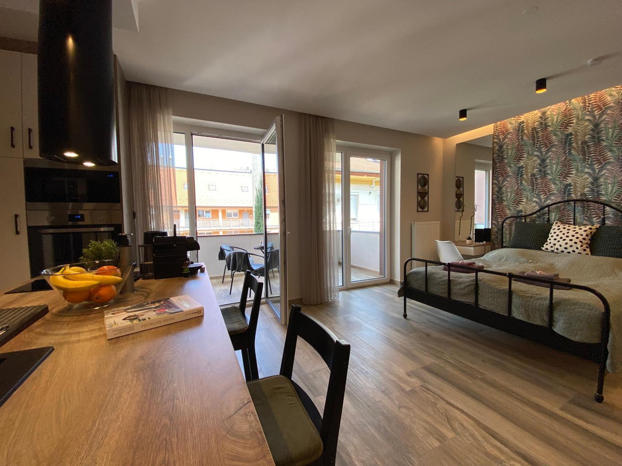 T27 Apartments Free Parking Ingyenes Zart Parkolo 杰尔 外观 照片