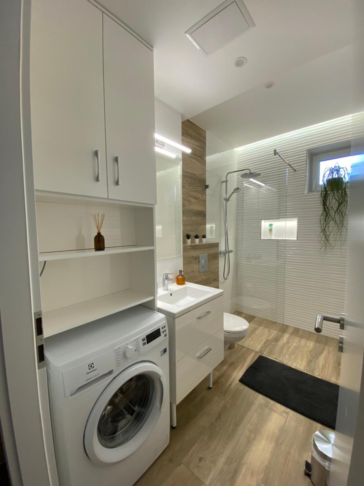 T27 Apartments Free Parking Ingyenes Zart Parkolo 杰尔 外观 照片