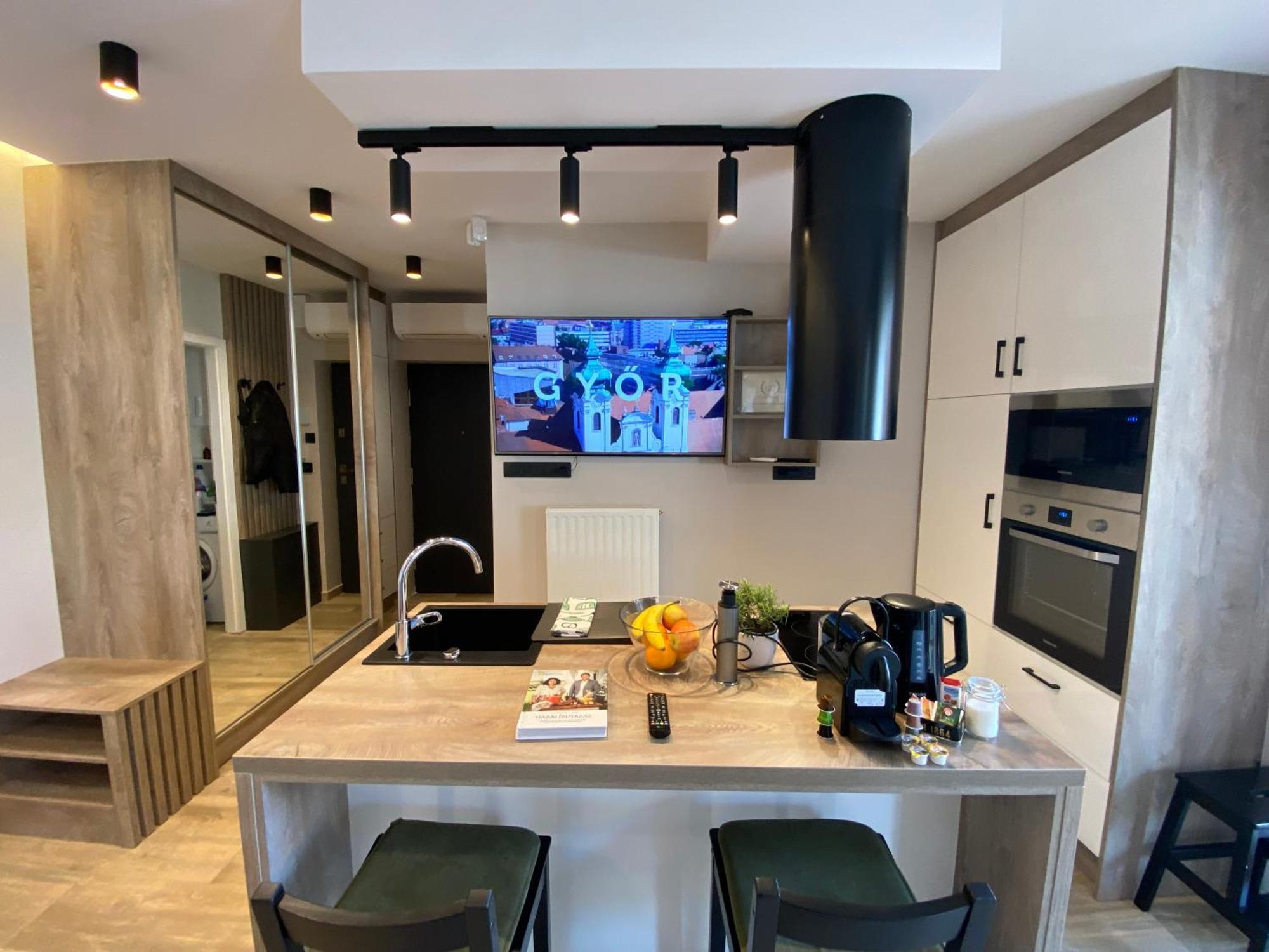 T27 Apartments Free Parking Ingyenes Zart Parkolo 杰尔 外观 照片